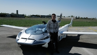 Jean-Michel Jarre flying car